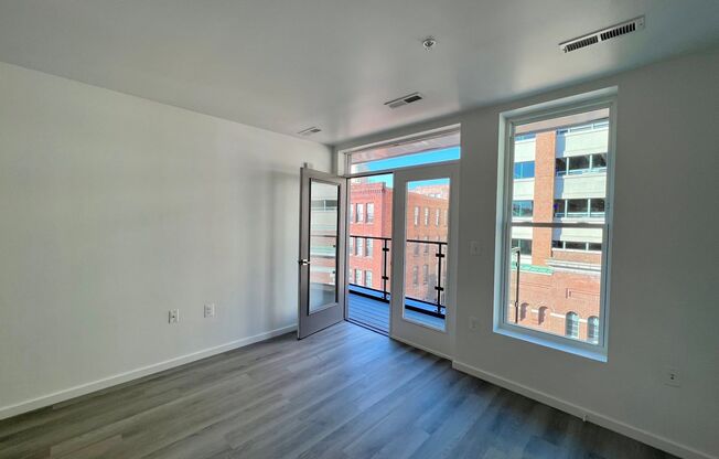 1 bed, 1 bath, 504 sqft, $1,600, Unit 512