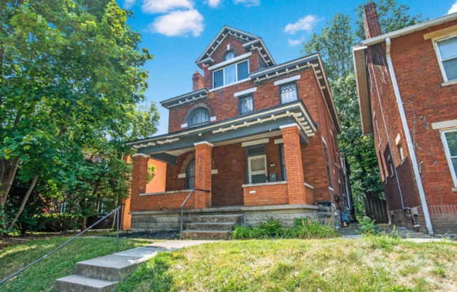 2083 N 4 ST