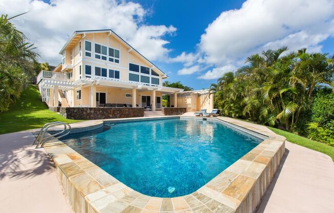 Large Tropical Modern Home w/Pool, Ocean / Koko Head Views, & A/C.  Mahina Kai