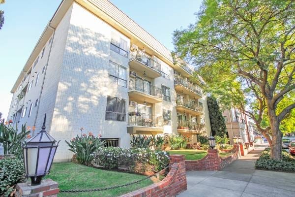 (6003) Clark-Chateau Apartments
