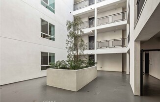 1 bed, 1 bath, 452 sqft, $1,810, Unit 201