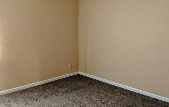 2 beds, 2 baths, $2,600, Unit Apt 303