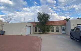 10712 IVANHOE DR