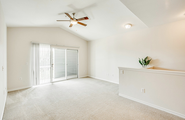 View of Cottonwood Ridgeview Living Room