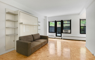 2 TUDOR CITY PL