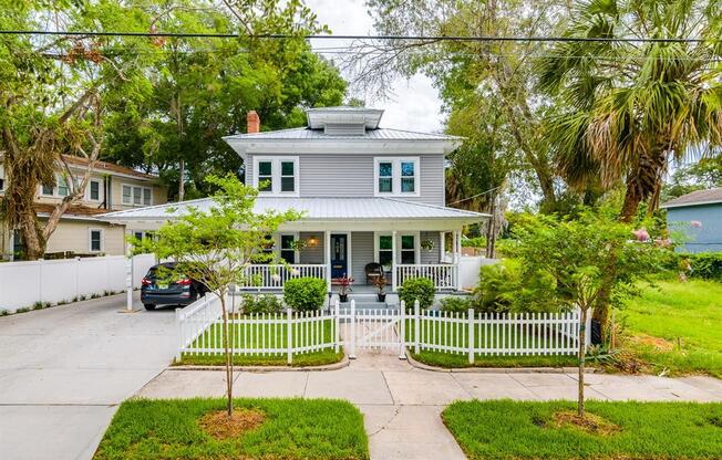 809 W PARK AVENUE