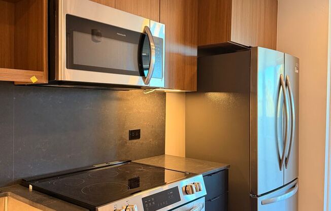 1 bed, 1 bath, 582 sqft, $3,449, Unit 702