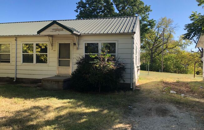 $625 - 1 bed 1 bath - Single Family Home