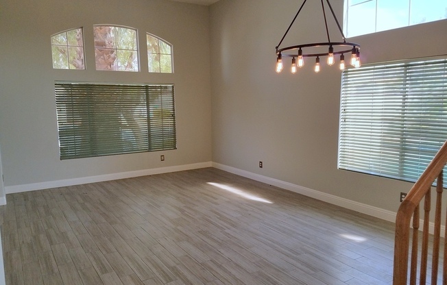 53 DESERT DAWN LN