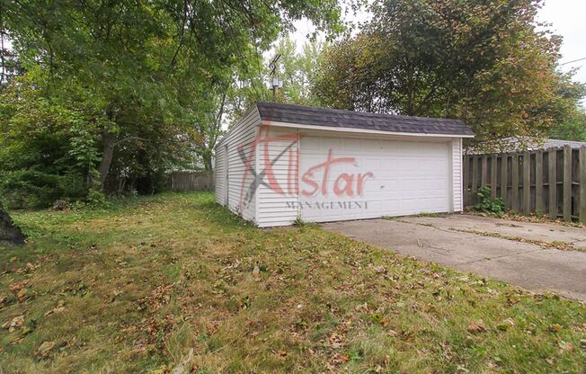 3821 Delmore , Cleveland Heights