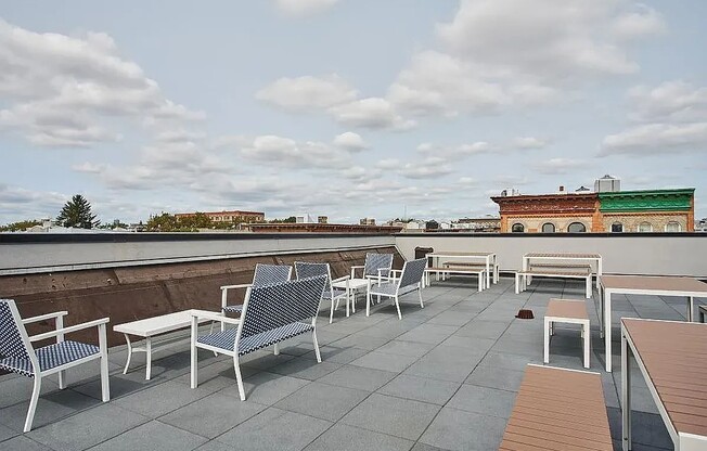414 LINDEN ST
