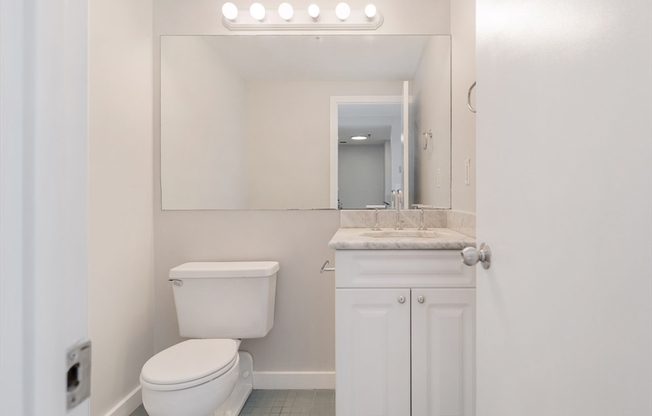 2 beds, 1.5 baths, 782 sqft, $2,900, Unit 1012