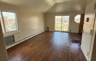 1020 E 58 ST