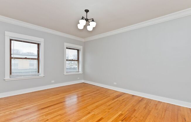 1046 CHICAGO AVE