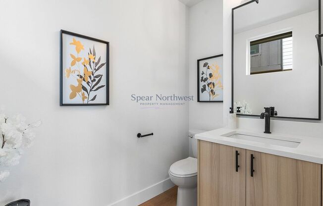 MODERN LUXURY HOME IN UNIVERSITY PARK | 2 BEDROOMS | 2.5 BATHROOMS