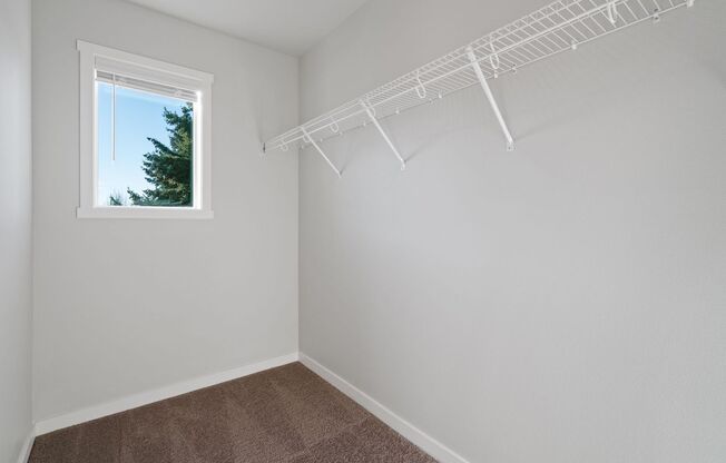 3 beds, 2.5 baths, 1,475 sqft, $2,595, Unit 3342