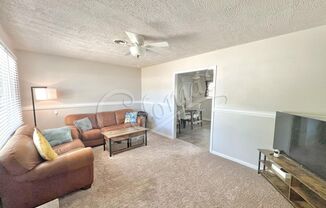 3 beds, 1 bath, $1,295