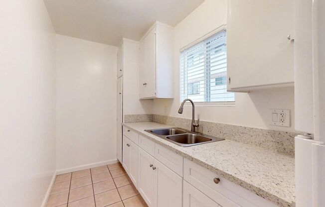 Sea Breeze Apartments