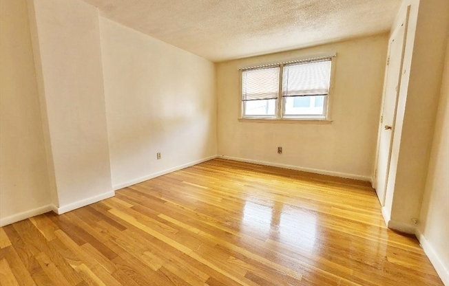 183 RESERVOIR AVE