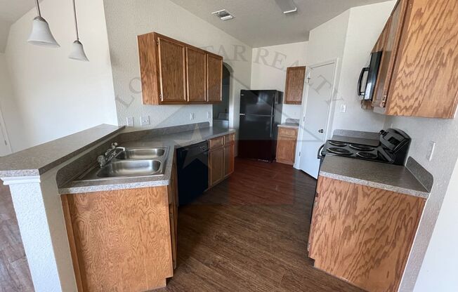 3 beds, 2 baths, 1,267 sqft, $1,250, Unit Unit B