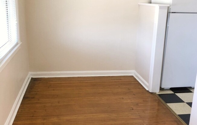 2 beds, 1 bath, 725 sqft, $814, Unit 4525-02