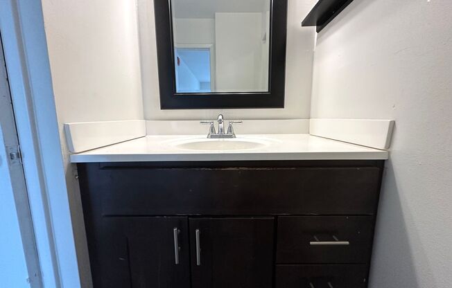 1 bed, 1 bath, $1,195, Unit 302