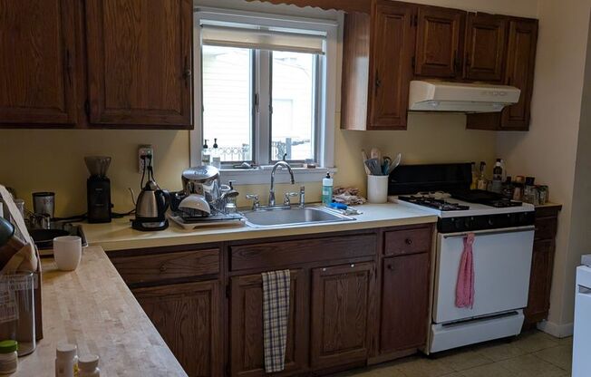 567-569 Somerville Avenue &amp; 2/4 Beech Street