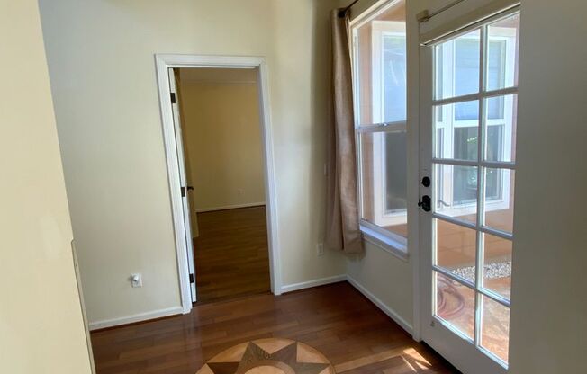 4 beds, 3.5 baths, $5,900