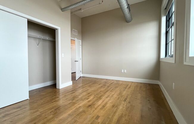 1 bed, 1 bath, 789 sqft, $1,700, Unit UNIT 614