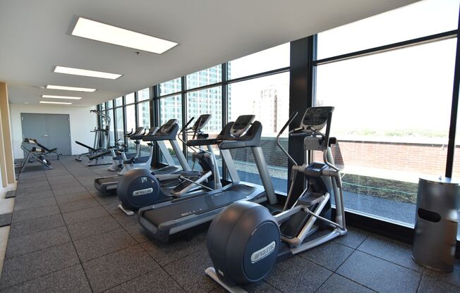 1 bed, 1 bath, 713 sqft, $3,100, Unit 3833-607