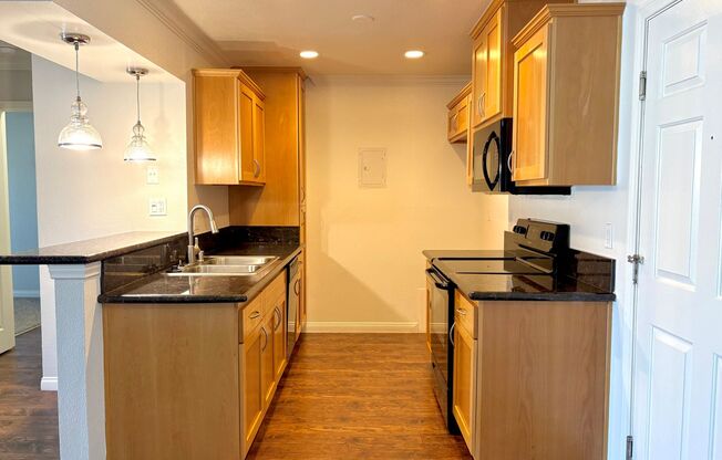 1 bed, 1 bath, 736 sqft, $2,150, Unit D039