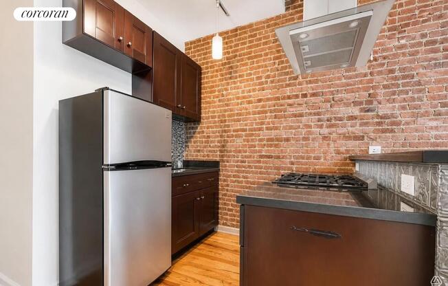179 IRVING AVE