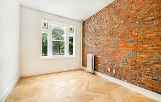 Studio, 1 bath, 382 sqft, $3,200, Unit 4
