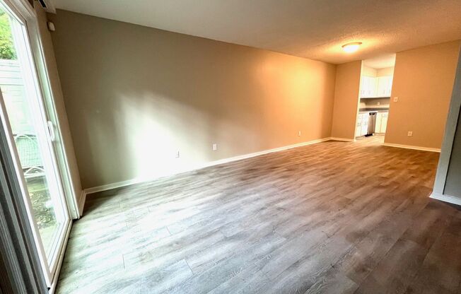 2 beds, 1.5 baths, 1,300 sqft, $1,200, Unit 700