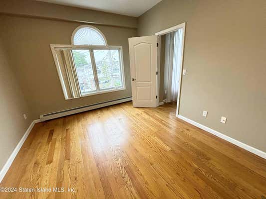 3 beds, 4 baths, 1,612 sqft, $3,850