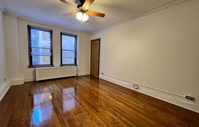 3 beds, 2.5 baths, 2,100 sqft, $3,960, Unit 431-02A