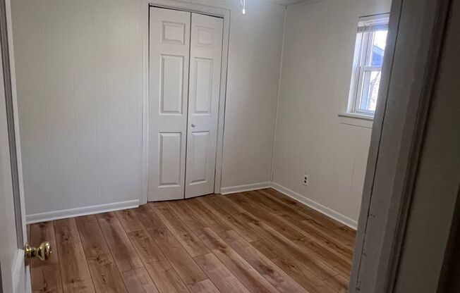 3 beds, 1 bath, $1,800