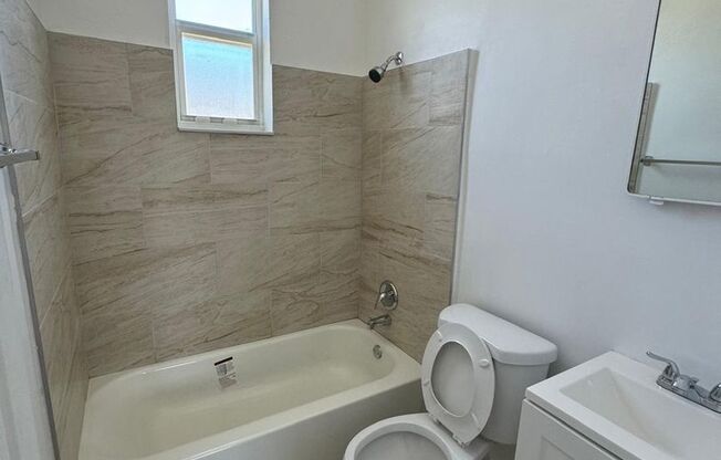 LC 20:836 NW 10th St