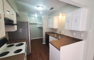 3 beds, 2 baths, $1,899