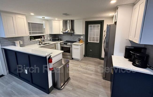 3926 10 AVE N