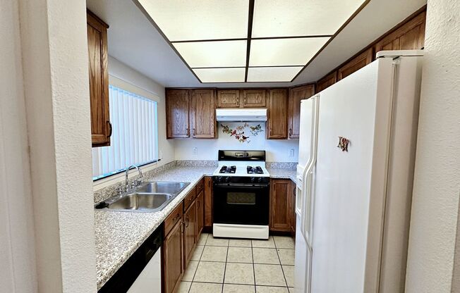 2 beds, 2 baths, $1,400