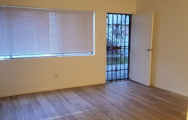 2315 W. Compton Blvd.