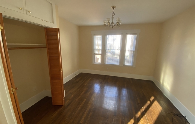 3 beds, 1 bath, 1,200 sqft, $3,250, Unit 1