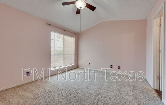 2 beds, 2.5 baths, 1,014 sqft, $1,995