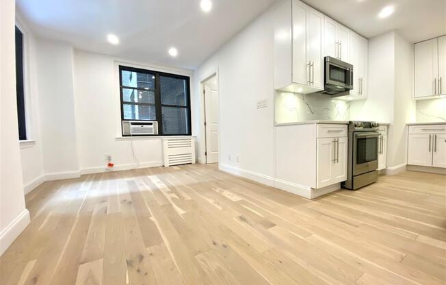 3 beds, 2 baths, 1,157 sqft, $9,250, Unit 4B