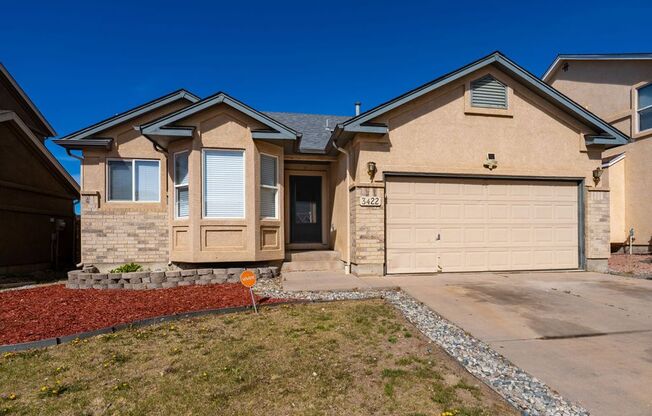 Stunning 4-bedroom, 3-bathroom home near Ft Carson!