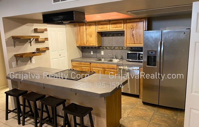 2 beds, 2 baths, $1,495, Unit Apt F-63