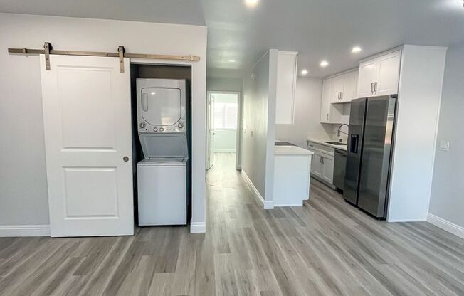 2 beds, 1 bath, 786 sqft, $2,400, Unit B-61