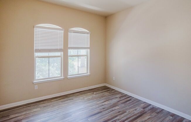 633 Jess Maynard Trl, Leander, TX 78641
