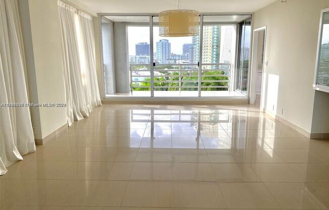 2 beds, 2 baths, 1,697 sqft, $5,750, Unit 1541 Brickell Ave # A10-01 (A11696621)